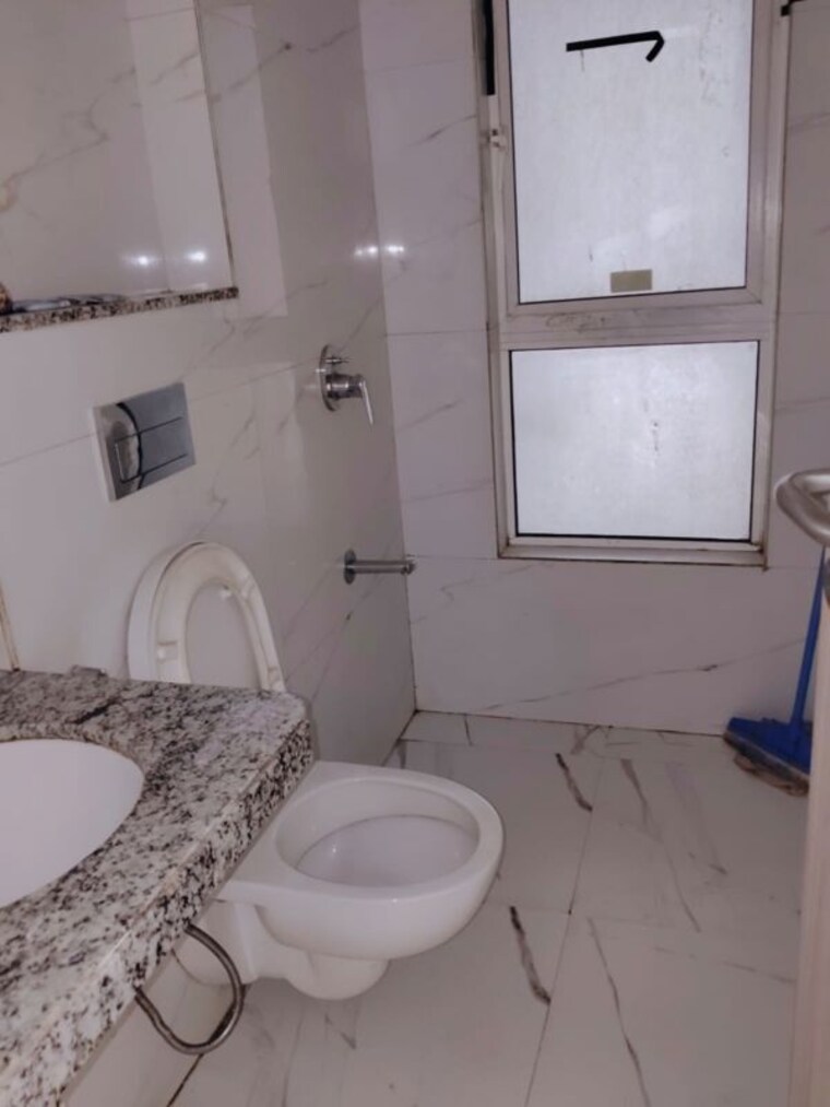 Bathroom, chembur 2 Bedroom 550 Sq.Ft. Apartment In Chembur Mumbai 10672054