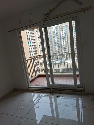 2 BHK Apartment For Rent in Rishita Manhattan, Gomti Nagar