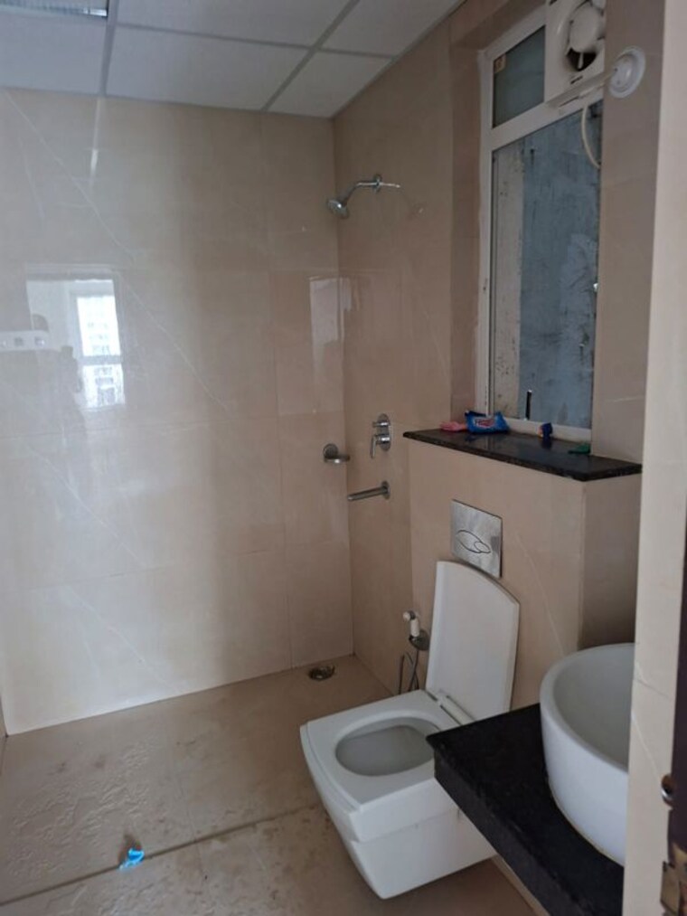 Bathroom, rishita-manhattan 2 Bedroom 1099 Sq.Ft. Apartment In Gomti Nagar Lucknow 10672061