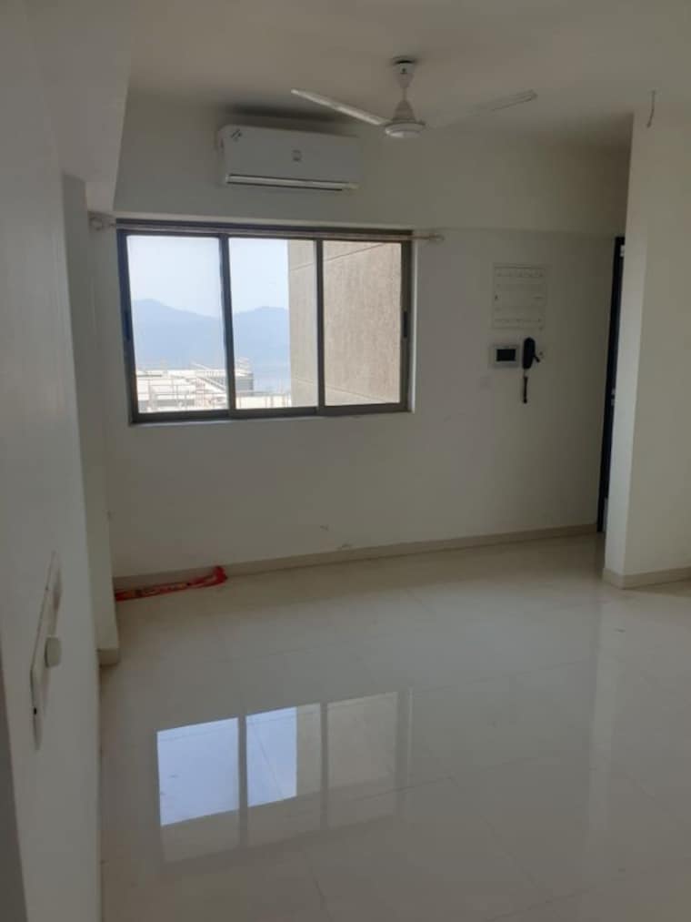 Room, lodha-splendora 1.5 Bedroom 700 Sq.Ft. Apartment In Ghodbunder Road Thane 10672046