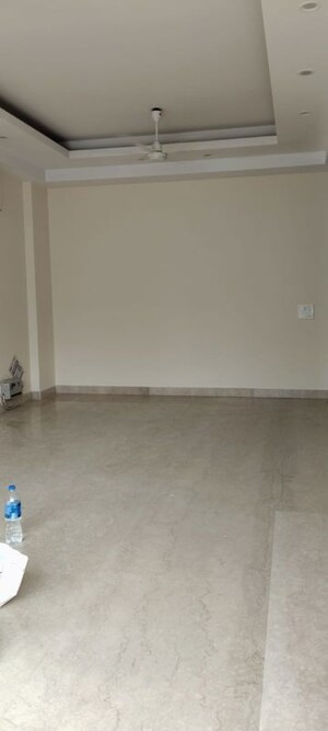 Room in 3 BHK Builder Floor at Greater Kailash I – for Sale
