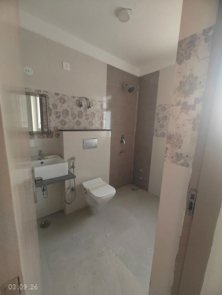 Bathroom, pareena-coban-residences 3 Bedroom 1997 Sq.Ft. Apartment In Sector 99a Gurgaon 10672084