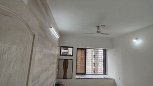 Furnished Amenities in 3 BHK Apartment at Swapnalok Towers, Malad East – for Rent