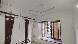 Room in 3 BHK Apartment at Swapnalok Towers, Malad East – for Rent