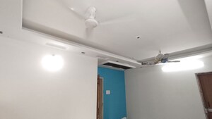 Room in 3 BHK Apartment at Swapnalok Towers, Malad East – for Rent