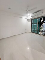 2 BHK +  700 Sq.Ft. Apartment in Santacruz West