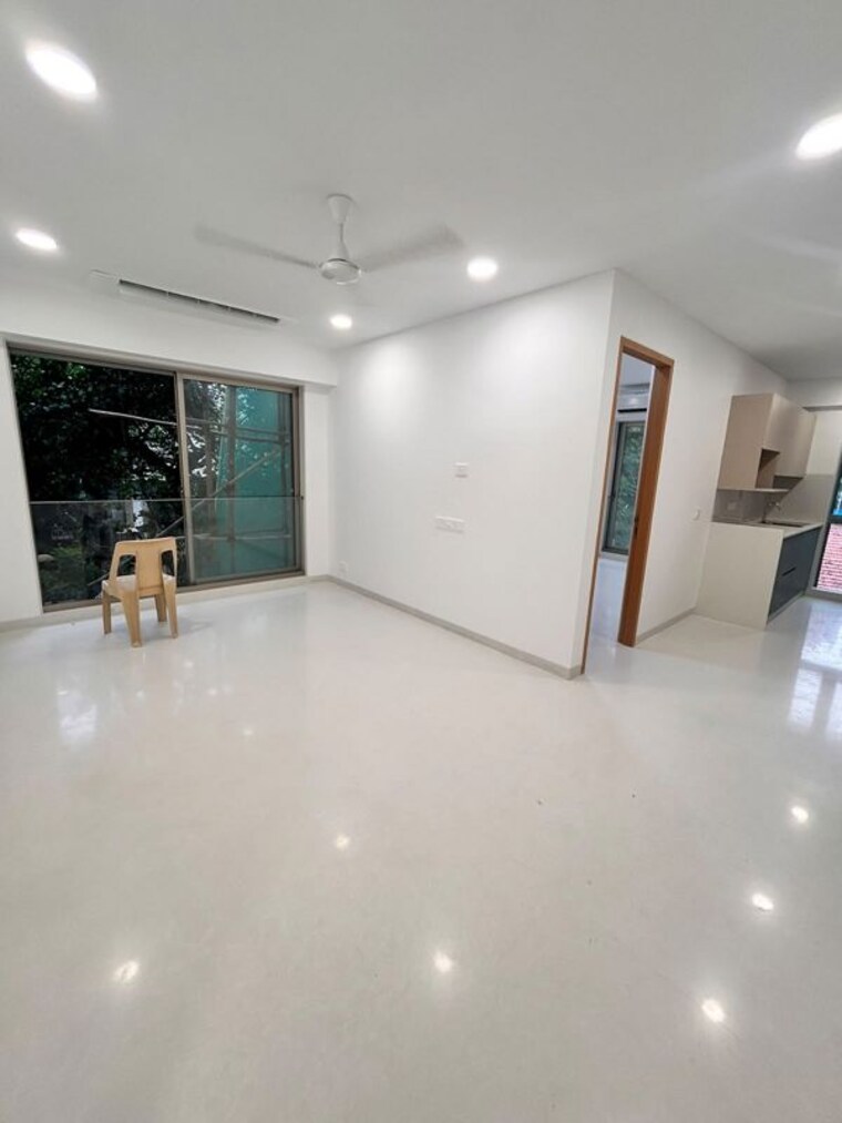 Room, santacruz west 2 Bedroom 700 Sq.Ft. Apartment In Santacruz West Mumbai 10672113