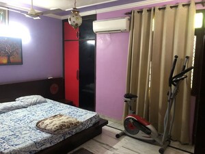 Bedroom in 3 BHK Builder Floor at Mehrauli – for Rent