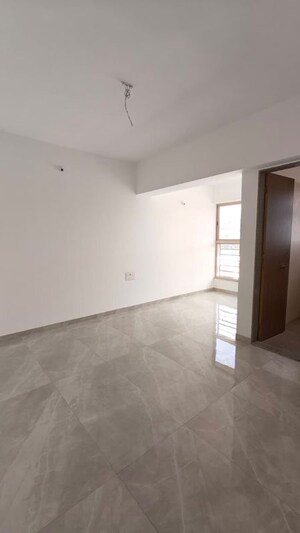 Room in 4 BHK Apartment at Pate Seya, Sinhagad Road – for Sale