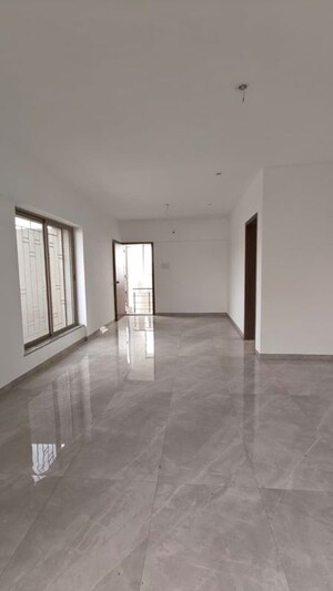 Room in 4 BHK Apartment at Pate Seya, Sinhagad Road – for Sale