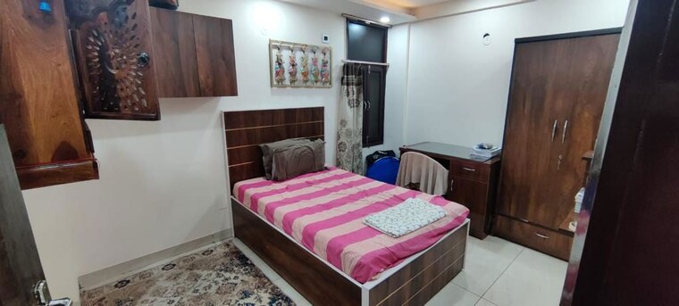 Bedroom, sector 28 dwarka 3 Bedroom 1500 Sq.Ft. Apartment In Sector 28 Dwarka Delhi 10672140