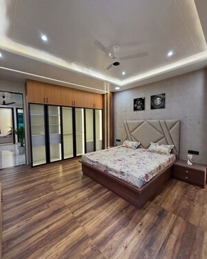 Room in 3 BHK Builder Floor at Mahavir Enclave – for Sale