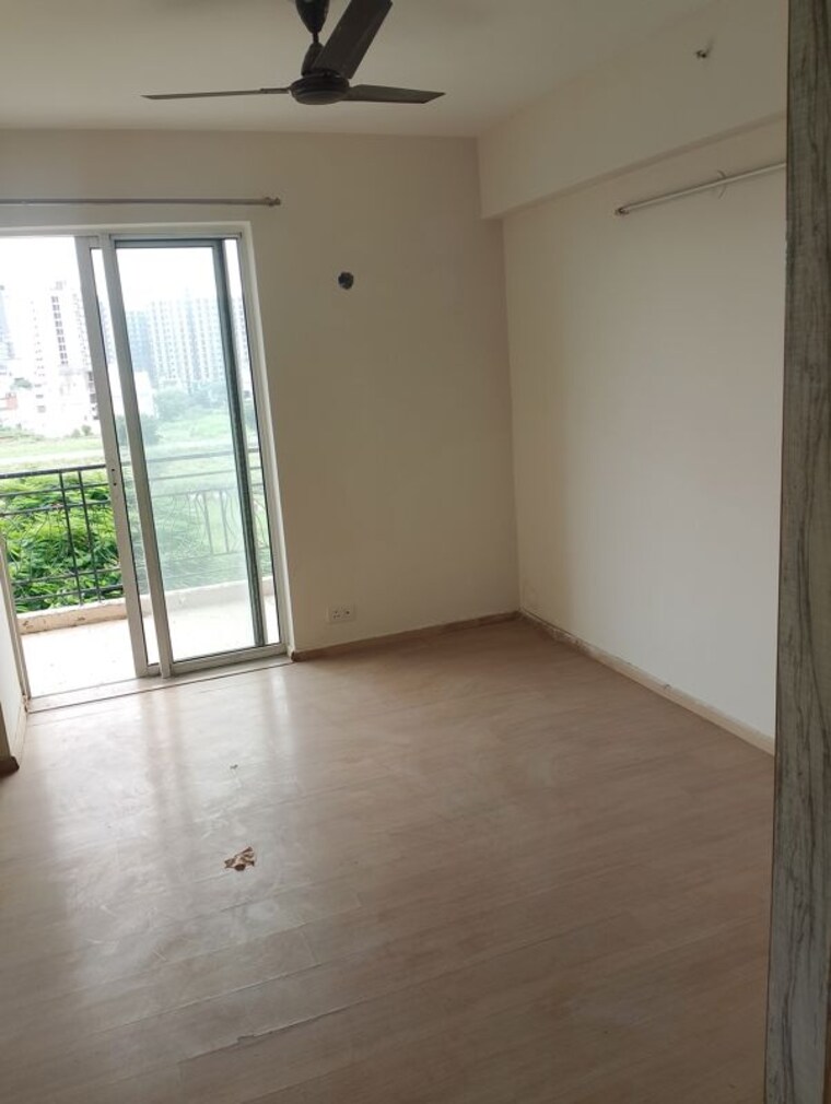 Room, dlf-new-town-heights-town-houses 3.5 Bedroom 1895 Sq.Ft. Apartment In Sector 86 Gurgaon 10672171