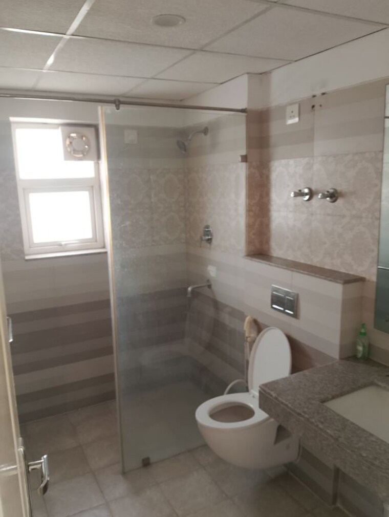 Bathroom, dlf-new-town-heights-town-houses 3.5 Bedroom 1895 Sq.Ft. Apartment In Sector 86 Gurgaon 10672171