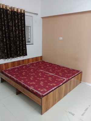 Bedroom in 2 BHK Apartment at GK Rose County, Pimple Saudagar – for Rent