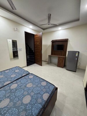 Bedroom in 1 RK Builder Floor at Sector 43 – for Rent