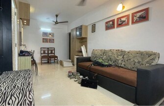 2 BHK +  1000 Sq.Ft. Apartment in Dheeraj Gaurav Heights