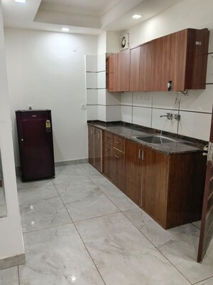 Kitchen in 1 BHK Builder Floor at Sector 43 – for Rent