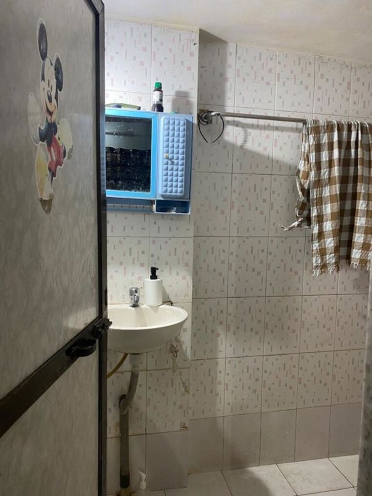 Bathroom, aurum-q-residences 2 Bedroom 638 Sq.Ft. Apartment In Ghansoli Navi Mumbai 10672246