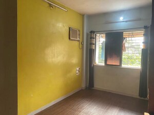 Room in 2 BHK Apartment at Aurum Q Residences, Ghansoli – for Sale
