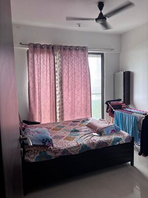 Bedroom in 2 BHK Apartment at Piramal Sunteck Signia Waterfront, Airoli Sector 14 – for Sale