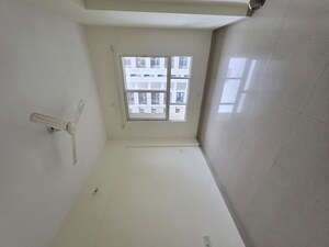 Room in 1 BHK Apartment at Sheth Beverly Hills, Hinjewadi – for Rent