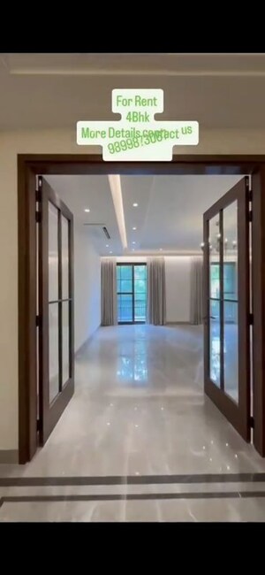 Room in 3 BHK Builder Floor at Kalkaji – for Rent