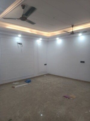 Room in 3 BHK Builder Floor at Shanti Kunj – for Sale