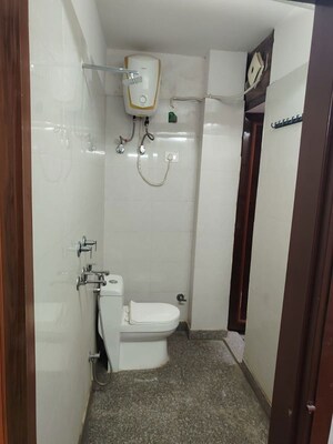 Bathroom in 1 RK Independent House at SS 100, Sector 49 – for Rent