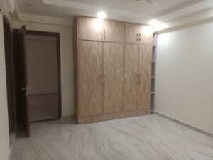 Room in 3.5 BHK Independent House at Vasant Kunj Enclave – for Rent
