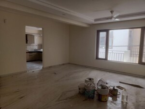 Room in 3.5 BHK Independent House at Vasant Kunj Enclave – for Rent