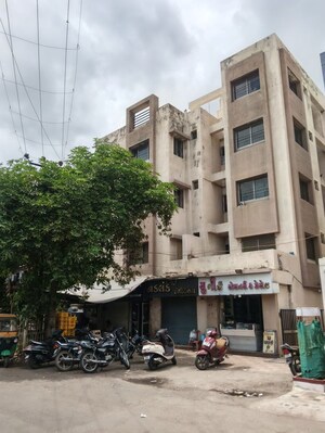  Apartment For Sale in Karanpara