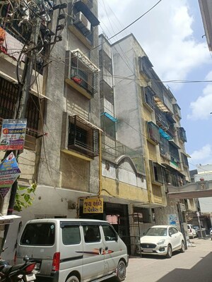  Apartment For Sale in Lajpur