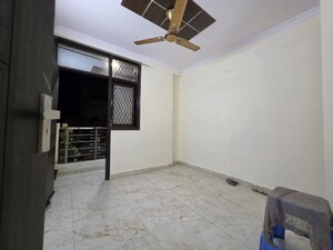 Room in 2 BHK Builder Floor at Chattarpur – for Rent