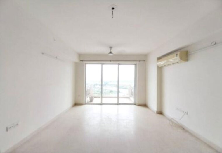 Room, dlf-regal-gardens 3 Bedroom 1818 Sq.Ft. Apartment In Sector 90 Gurgaon 10672412