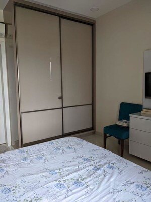 Room in 3 BHK Apartment at Supreme Belmac Residences, Kalyani Nagar – for Rent