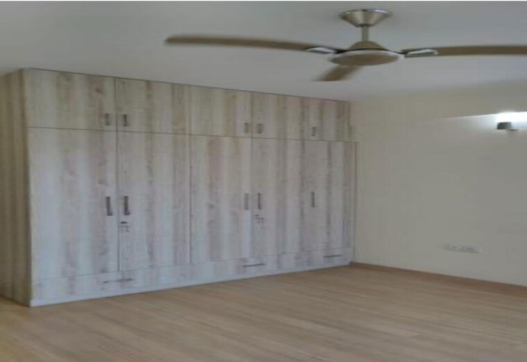 Room, dlf-regal-gardens 4 Bedroom 2215 Sq.Ft. Apartment In Sector 90 Gurgaon 10672429