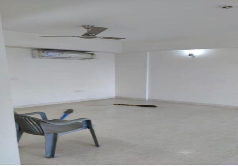 Room, dlf-regal-gardens 4 Bedroom 2215 Sq.Ft. Apartment In Sector 90 Gurgaon 10672429