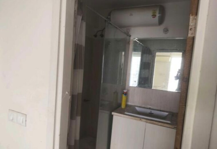 Kitchen, dlf-regal-gardens 3 Bedroom 1818 Sq.Ft. Apartment In Sector 90 Gurgaon 10672468