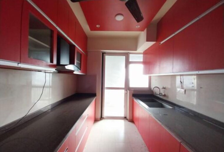 Kitchen, dlf-regal-gardens 3 Bedroom 1818 Sq.Ft. Apartment In Sector 90 Gurgaon 10672477