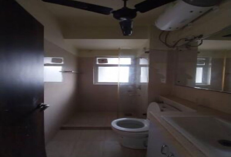 Living Room, dlf-regal-gardens 3 Bedroom 1818 Sq.Ft. Apartment In Sector 90 Gurgaon 10672477