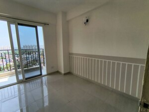 Room in 2 BHK Apartment at Signature Global The Millennia, Sector 37d – for Sale