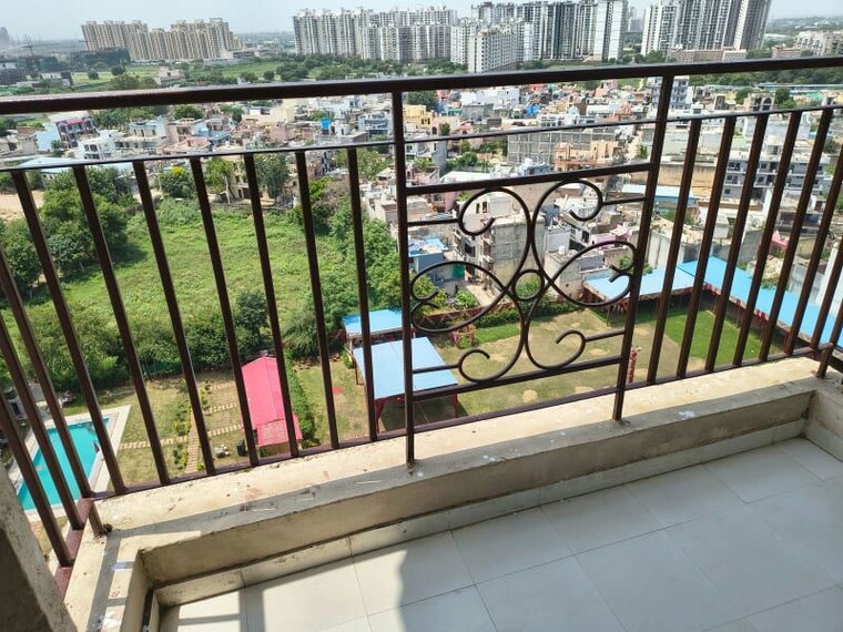 Balcony, signature-global-the-millennia 2 Bedroom 596 Sq.Ft. Apartment In Sector 37d Gurgaon 10672515
