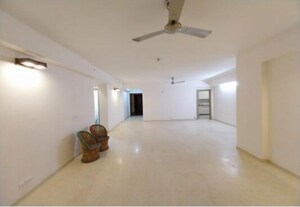 Room in 4 BHK Apartment at DLF New Town Heights III, Sector 91 – for Rent