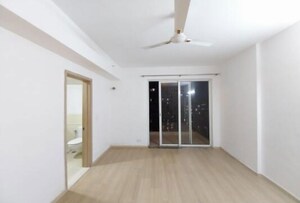 Room in 4 BHK Apartment at DLF New Town Heights III, Sector 91 – for Rent