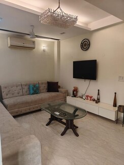 3 BHK +Builder Floor For Rent in Hemkunt Colony