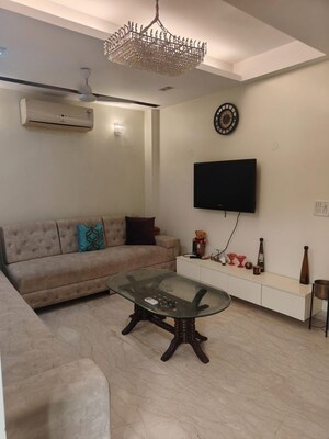 3 BHK Builder Floor For Rent in Hemkunt Colony