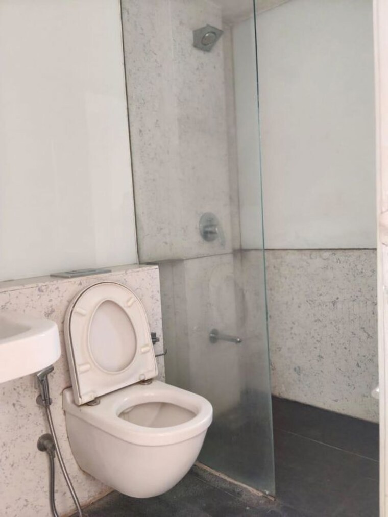 Bathroom, lodha-new-cuffe-parade 3 Bedroom 1060 Sq.Ft. Apartment In Wadala Mumbai 10672670