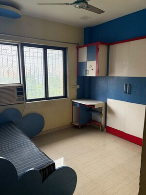 Team Area in 2 BHK Apartment at Raunak Unnathi Greens, Kasarvadavali – for Rent