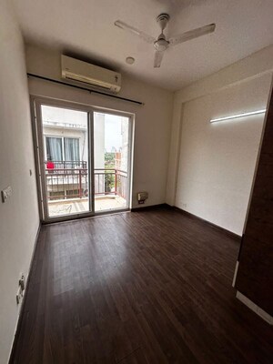Room in 3 BHK Apartment at Tulip Violet, Sector 69 – for Sale